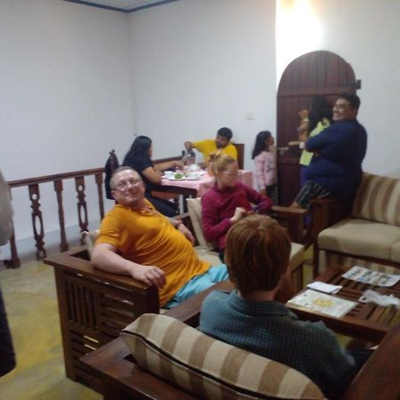 Sadula Home Villa Ella Buitenkant foto